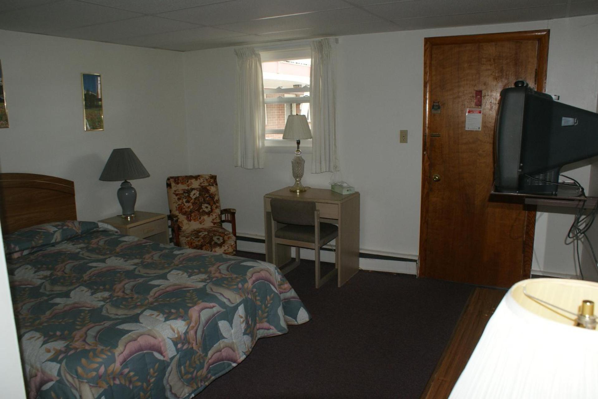 Northern Peaks Motor Inn Gorham Exterior photo