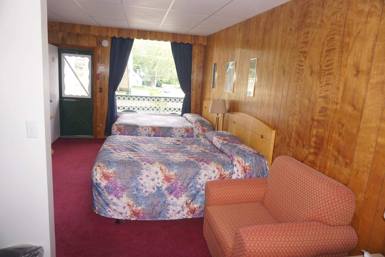 Northern Peaks Motor Inn Gorham Exterior photo